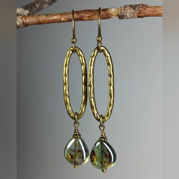 HAND CRAFTED EARRINGS Boho Green Artisan Glass Brass Oval Dangle Drop - Picture 3 of 7